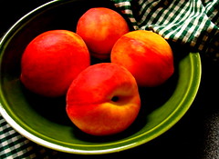peaches (I)