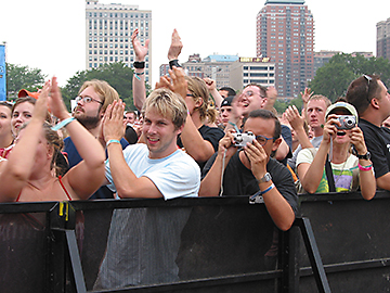 Audience Applauding the Entrance of Billy Idol, Lollapalooza, 2005