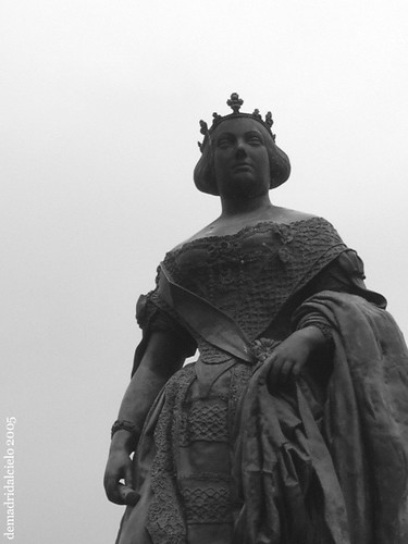 Estatua de Isabel II