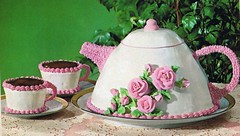 teapot cake